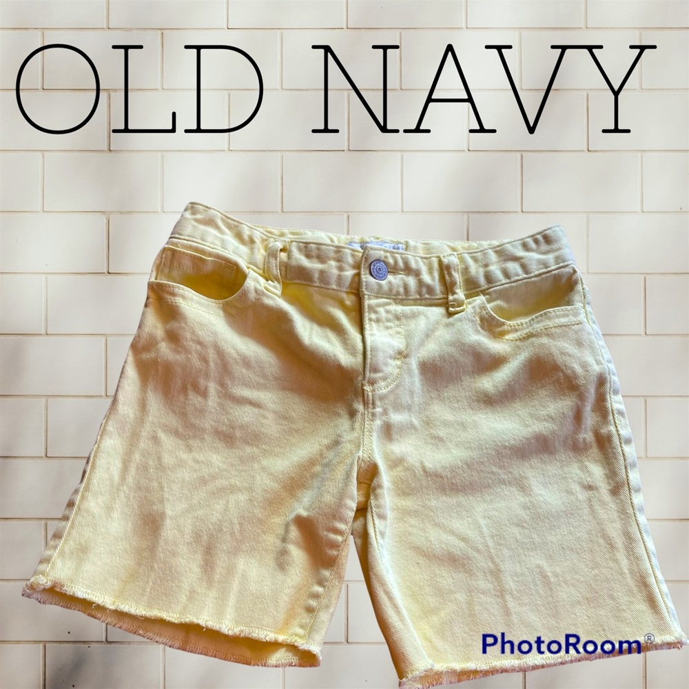 12R Old Navy bermuda shorts